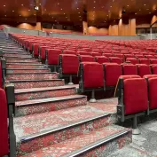 Konferans Salonu Halisi 1